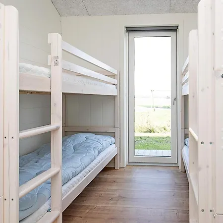 12 Person In Lokken-by Traum Løkken